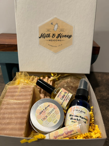 Mother's Day Gift Box (2025)